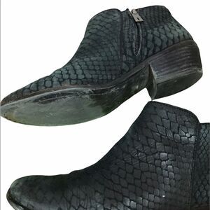 Sam Edelman booties black snakeskin zip ankle boots